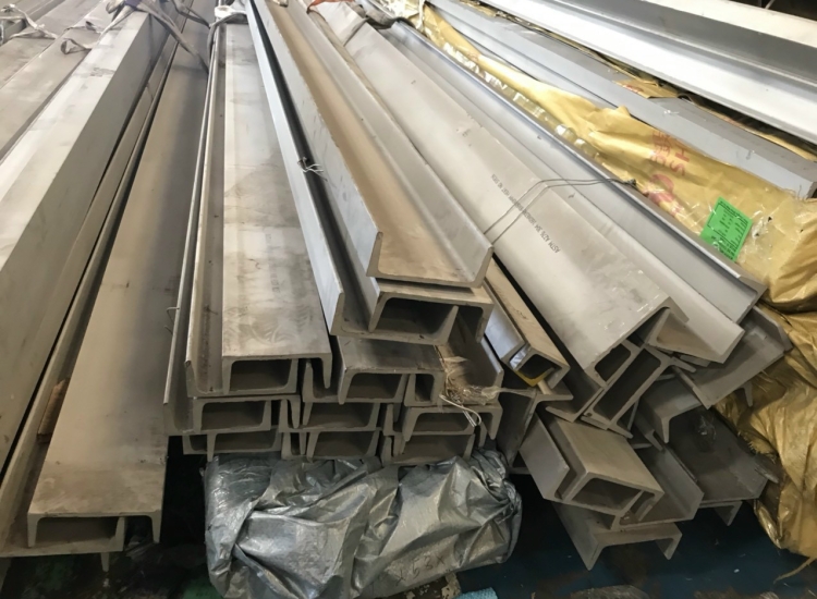 U ĐÚC INOX 304