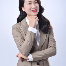 MS .  Hà Anh 