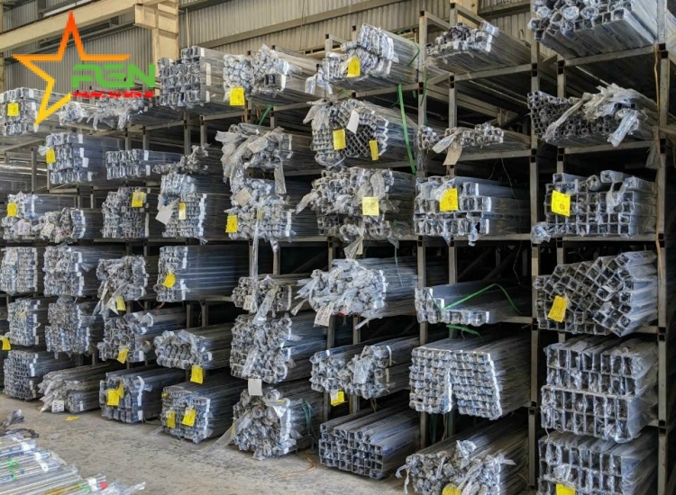 HỘP VUÔNG INOX 304/316 - 100  x 100 x 2.0MM