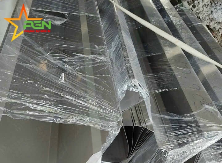 GIA CÔNG MÁNG XỐI INOX