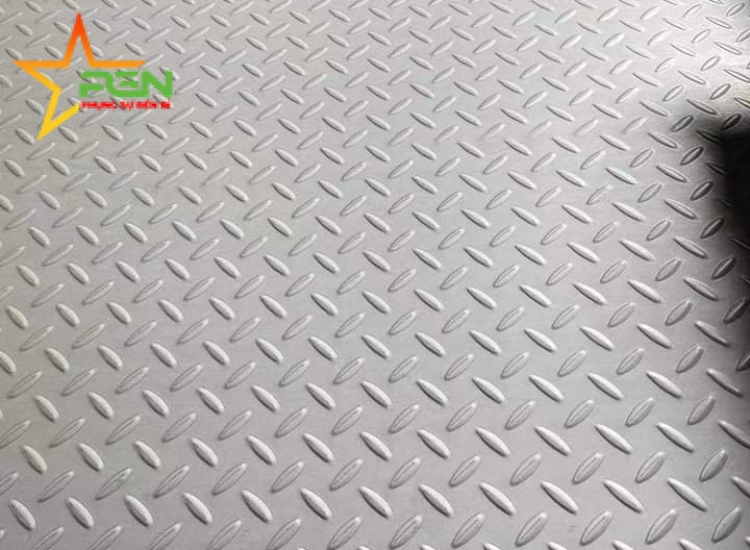 TẤM INOX DẬP GÂN
