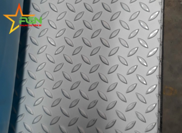 TẤM INOX DẬP GÂN, CHỐNG TRƯỢT 201/304/316/430