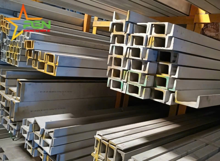 U ĐÚC INOX 304-160 x 65 x 6.5 x 6M