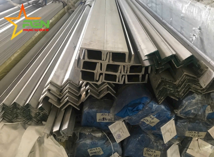 VÊ ĐÚC INOX 304/304L: 75 x 75 x 5.0 x 6 M