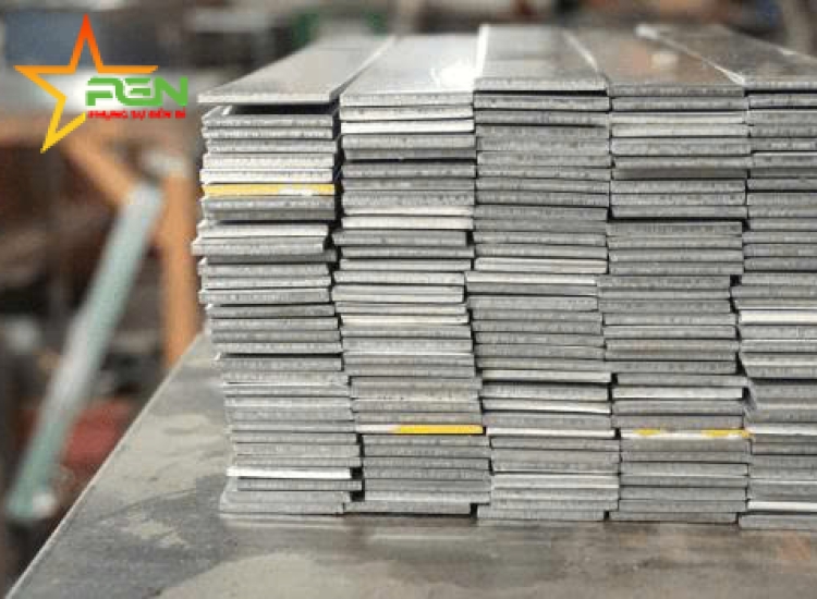 THANH LA ĐÚC 304 SỌC XƯỚC : 60 x 6.0 x 4000/6000MM/HL- LẬP LÀ INOX - Stainless Steel Bar Flat